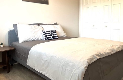 Chilliwack Proper Village West Apartment | Mountain View!!