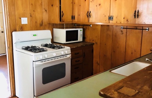 Wrightwood Hotel | Mountain View Cabins