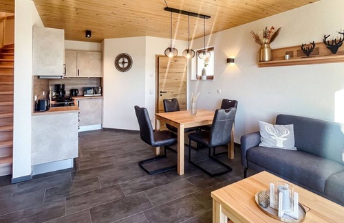 Neuastenberg House | Mountain View - Charming semi-detached house for 4 people with infrared cabin