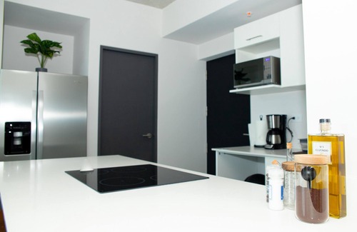 Mata Redonda Apartment | Mountain View Flat at 26, City Views and Wonderland Vibes!