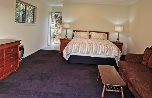 Cambridge Bed & Breakfast | Mountain View, Garden view, animals, Farm stay