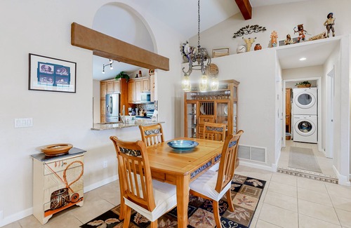 Fountain Hills House | Mountain-view home with pool, furnished patio, washer/dryer & central AC