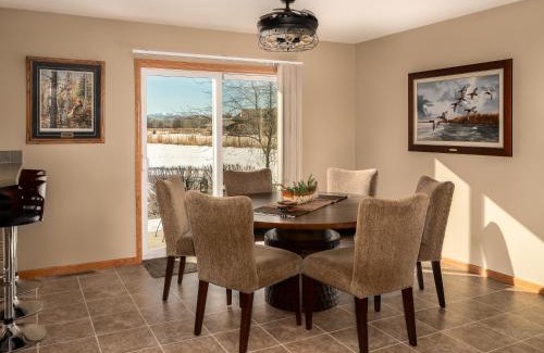 Bozeman House | Mountain View Home on 2 Acres