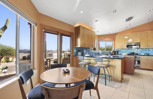 Fountain Hills House | Mountain View in Fountain Hills with Hot Tub