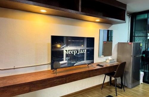 Nimman Apartment | Mountain View room located in Nimman Road