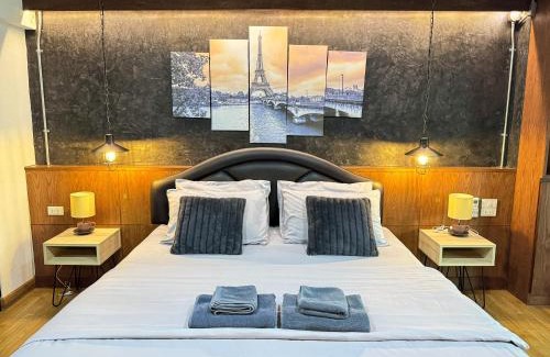Nimman Apartment | Mountain View room located in Nimman Road