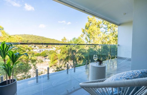 Mount Gravatt East Apartment | Mountain View Serenity Apartment - Central Location