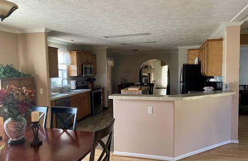 Mena House | Mountain View Stay LLC - The perfect place to get away, relax and enjoy nature.