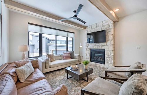 Ogden House | Mountain-View Townhome Near Powder Mountain!