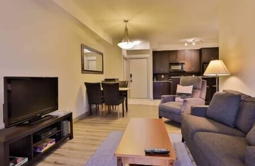 East Kootenay Condo | Mountain View Two Queens Condo