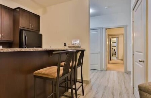 East Kootenay Condo | Mountain View Two Queens Condo