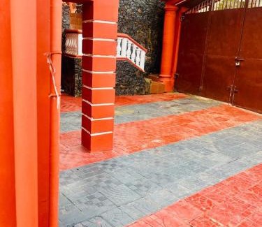 Freetown Apartment | Mountain View Villa