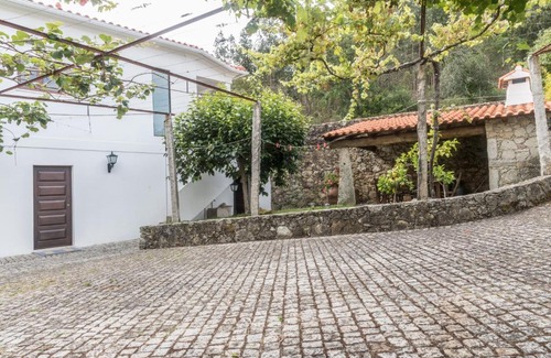 Caminha House | Mountain Villa with Swimming Pool