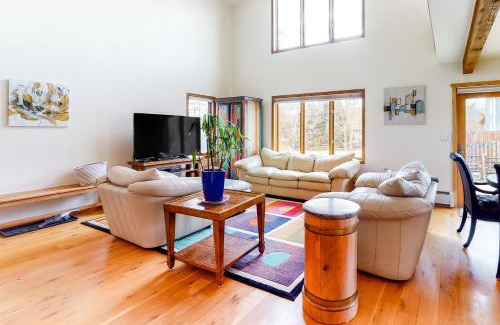 Willowbrook Meadows House | Mountain Vistas