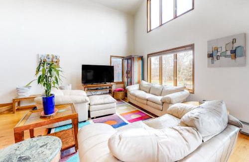 Willowbrook Meadows House | Mountain Vistas