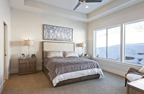Eden House | Mountain Zen with Game Room and 2 Living Areas