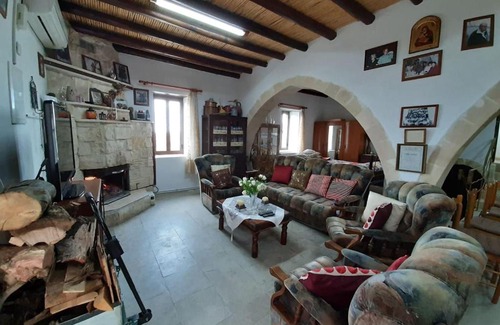 Vouni House | Mountains view