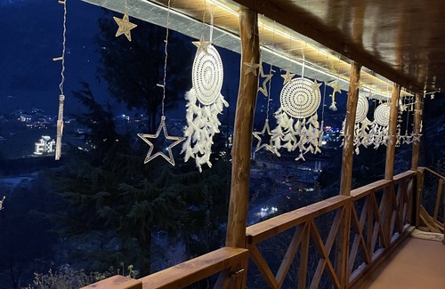Bashisht House | Mountainside Bliss: Find Peace and Comfort at Our Mud House in Manali