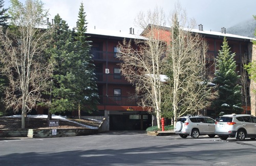 Frisco Condo | Mountainside condo in a Colorado playground!