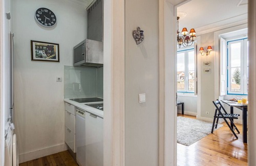 Socorro Apartment | Mouraria · Bright Tailor Made Apartment by the Castle