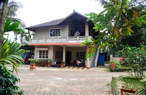 Mudigere House | Mourya Homestay - 2BH, Estate, Balcony