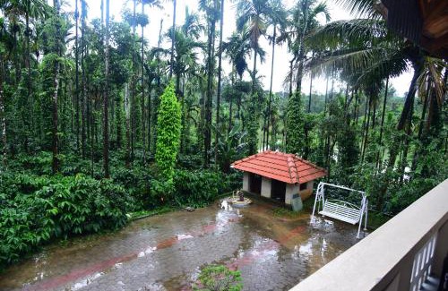 Mudigere House | Mourya Homestay - 2BH, Estate, Balcony