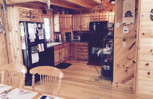 Shapleigh Cabin | Mousam Lake Lodge Decorated 3 Bedroom Log Cabin W/Sandy Beach