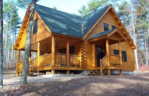 Shapleigh Cabin | Mousam Lake Lodge Decorated 3 Bedroom Log Cabin W/Sandy Beach