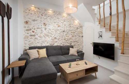 Platanias Town House | Mouse House with Sea View and Mini Pool