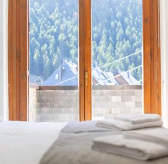 Baqueira Apartment | Mow's Snow Lodge - Pie de Pista en Baqueira- Beret
