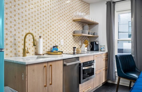 Downtown Columbus House | Moxie Flat/High Street/Free Parking!