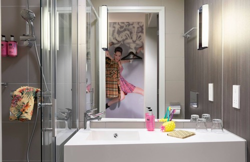 Dyce Hotel | Moxy Aberdeen Airport