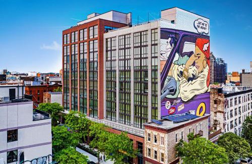 Williamsburg Hotel | Moxy Brooklyn Williamsburg