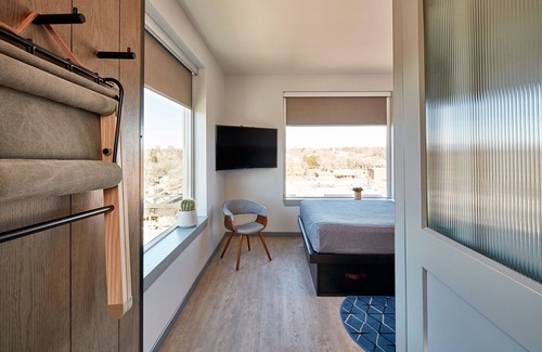 Cherry Creek Hotel | Moxy Denver Cherry Creek