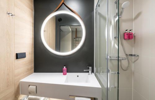Outer Neustadt Hotel | Moxy Dresden Neustadt