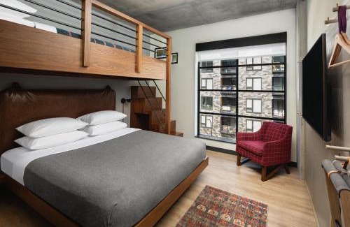 Downtown East Hotel | Moxy Minneapolis Downtown