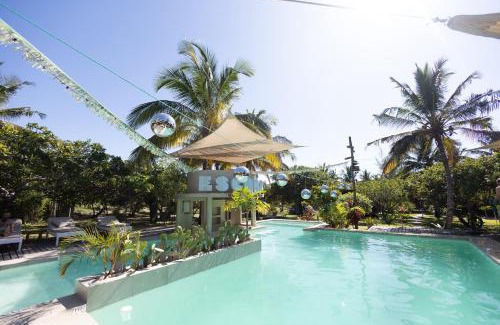 Tofo Bed & Breakfast | Mozambeat Motel