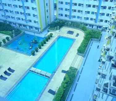 South Triangle Apartment | Mplace condominium by Jackie 1505D