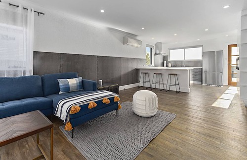 Bridport House | Mr. W on Walter: 2 BR, 1 BA House in Bridport, Sleeps 4