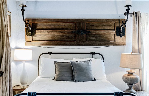 Dawson House | Mr. Wilson | A perfect homebase for your adventures in Austin