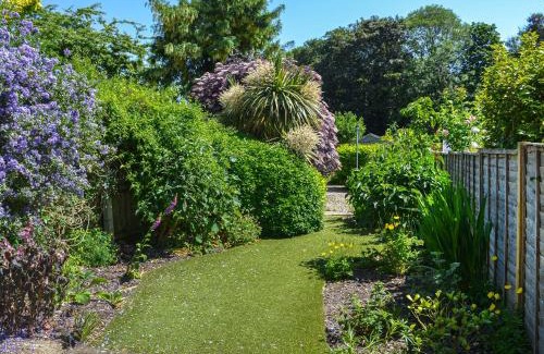 Lund House | Mrs Cracker's Cottage