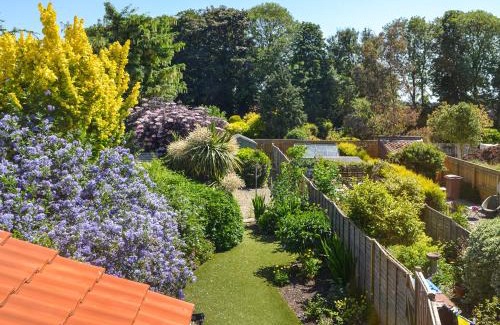 Lund House | Mrs Cracker's Cottage