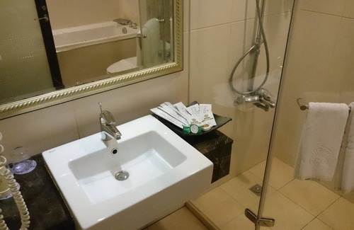Banqiao Hotel | MRT Hotel