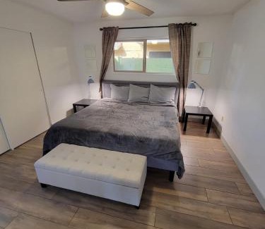 North Mountain Apartment | Msg for 5percent off 2Bed1Bath KingQueenBeds NorthPHX