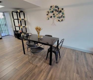 North Mountain Apartment | Msg for 5percent off 2Bed1Bath KingQueenBeds NorthPHX
