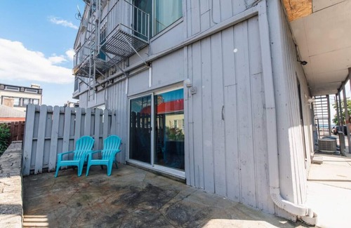 Mount Adams Apartment | Mt. Adams 2BR Great Location! Steps from Monastery