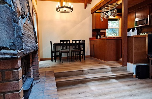 Glacier Cabin | Mt cabin in private community close to Mt Baker