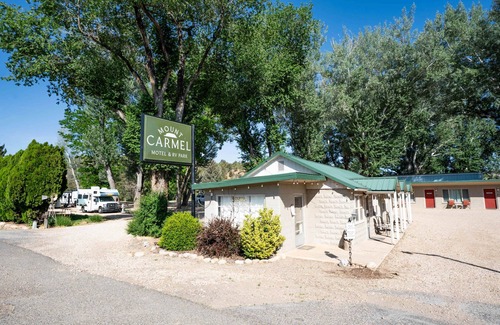 Zion National Park East Entrance Apartment | Mt Carmel Motel close to Zion National Park