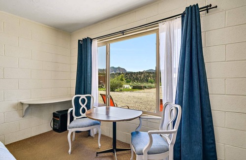 Zion National Park East Entrance Apartment | Mt Carmel Motel in Southern Utah!