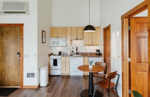 Kalispell Apartment | Mt Cleveland At Switchback Suites